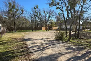 3704 Canyon Rd, Granbury, TX 76049 - Photo 28