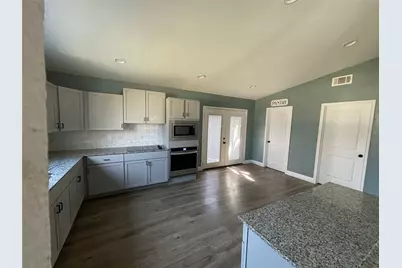 323 E Grand Street, Whitewright, TX 75491 - Photo 4