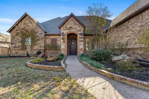 1317 Bluff Springs Dr, Fort Worth, TX 76052 - Photo 2