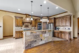 1317 Bluff Springs Dr, Fort Worth, TX 76052 - Photo 12