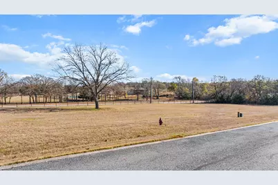 273 Toscana Circle, Gordonville, TX 76245 - Photo 12