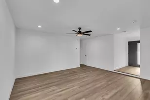 817 Northshore Dr, Garland, TX 75040 - Photo 4