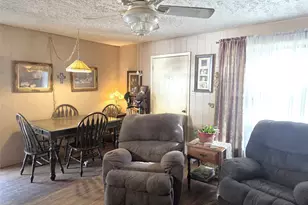 200 Hill Top Rd, Glen Rose, TX 76043 - Photo 2