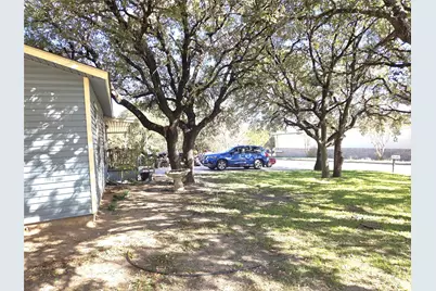 200 Hill Top Road, Glen Rose, TX 76043 - Photo 18