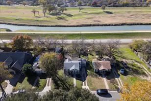 817 Edgefield Rd, Fort Worth, TX 76107 - Photo 8