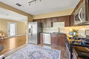 817 Edgefield Rd, Fort Worth, TX 76107 - Photo 2