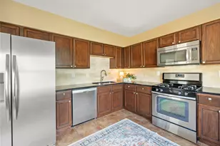 817 Edgefield Rd, Fort Worth, TX 76107 - Photo 8