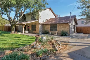 212 Hickory Ln, Hickory Creek, TX 75065 - Photo 2