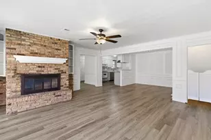 3310 Bryn Mawr Dr, Irving, TX 75062 - Photo 4