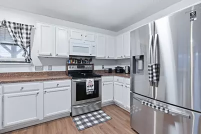 2421 Warrington Drive, Grand Prairie, TX 75052 - Photo 10