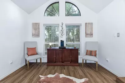 2421 Warrington Drive, Grand Prairie, TX 75052 - Photo 8