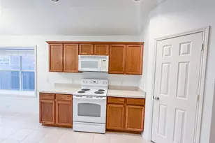 1737 White Feather Ln, Fort Worth, TX 76131 - Photo 18