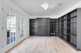 909 W Hunt St, McKinney, TX 75069 - Photo 12