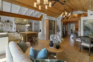 909 W Hunt St, McKinney, TX 75069 - Photo 2