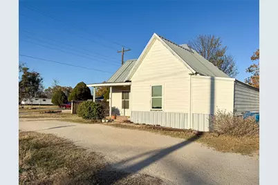 705 Avenue A, Cisco, TX 76437 - Photo 20