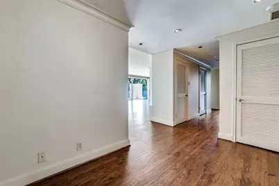 3601 Turtle Creek Boulevard #T3, Dallas, TX 75219 - Photo 2