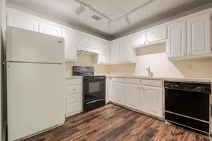 244 W McFarland St, Bells, TX 75414 - Photo 8