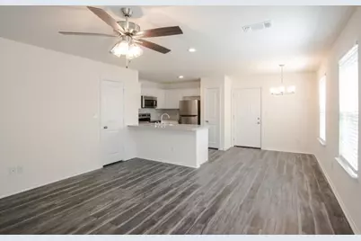 1516 Kennedy Street #B, Bonham, TX 75418 - Photo 4