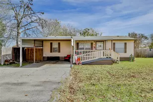 214 Gandy St, Lipan, TX 76462 - Photo 4