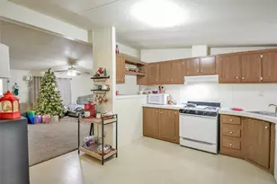 214 Gandy St, Lipan, TX 76462 - Photo 16