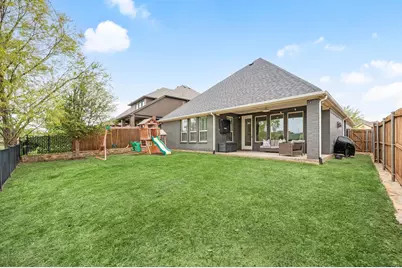 15500 Pioneer Bluff Trail, Fort Worth, TX 76262 - Photo 24