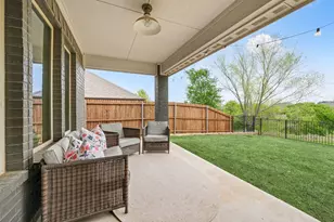 15500 Pioneer Bluff Trail, Fort Worth, TX 76262 - Photo 26