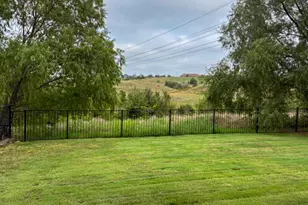 15500 Pioneer Bluff Trail, Fort Worth, TX 76262 - Photo 34