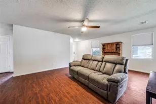 1709 Silverwood Ln, Little Elm, TX 75068 - Photo 6