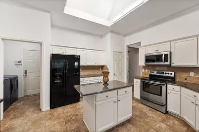 1608 Crestmeadow Lane, Mansfield, TX 76063 - Photo 14