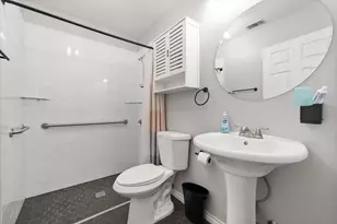 1608 Crestmeadow Ln, Mansfield, TX 76063 - Photo 20