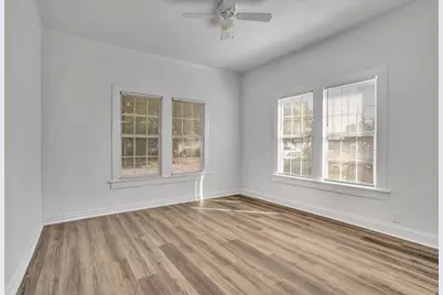 1010 E Main Street, Gainesville, TX 76240 - Photo 20