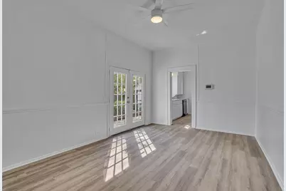 1010 E Main Street, Gainesville, TX 76240 - Photo 22