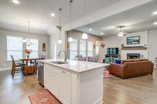 320 Ben Thomas St, Burleson, TX 76028 - Photo 18