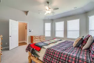 320 Ben Thomas St, Burleson, TX 76028 - Photo 24