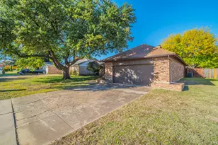 6729 Oliver Dr, North Richland Hills, TX 76180 - Photo 22