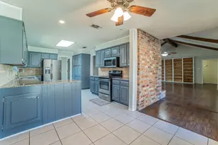 6729 Oliver Dr, North Richland Hills, TX 76180 - Photo 8