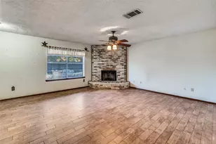 755 Tumbleweed Ct, Fort Worth, TX 76108 - Photo 4