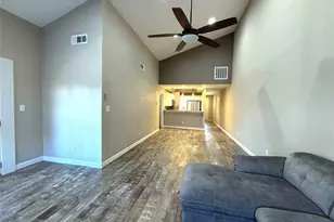 9461 Timberleaf Dr, Dallas, TX 75243 - Photo 10