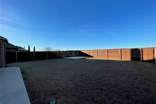 1236 Woodbine Cliff Dr, Fort Worth, TX 76179 - Photo 18