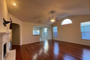 1236 Woodbine Cliff Dr, Fort Worth, TX 76179 - Photo 4