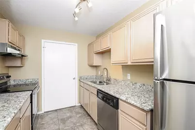 7001 Avington Way, Fort Worth, TX 76133 - Photo 6