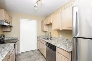 7001 Avington Way, Fort Worth, TX 76133 - Photo 6