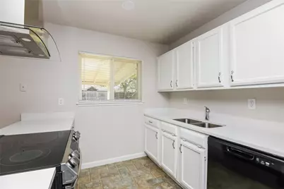 4705 Independence Trail, Grand Prairie, TX 75052 - Photo 6