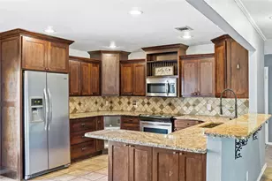 1325 Carter St, Sulphur Springs, TX 75482 - Photo 1