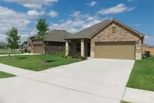 605 Beechwood Dr, Greenville, TX 75402 - Photo 1