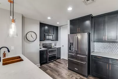 1505 Elm Street #1504, Dallas, TX 75201 - Photo 8