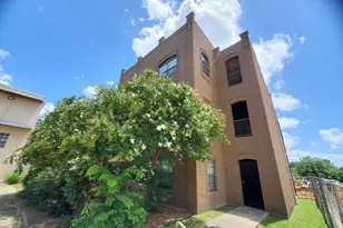 303 W Hickory St, Denton, TX 76201 - Photo 2