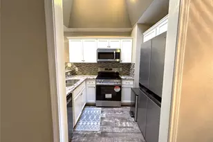 9461 Timberleaf Dr, Dallas, TX 75243 - Photo 10