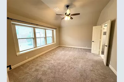 550 Lily Street, Crowley, TX 76036 - Photo 12