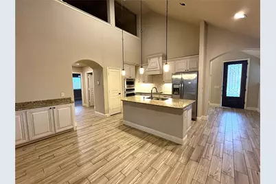 550 Lily Street, Crowley, TX 76036 - Photo 8